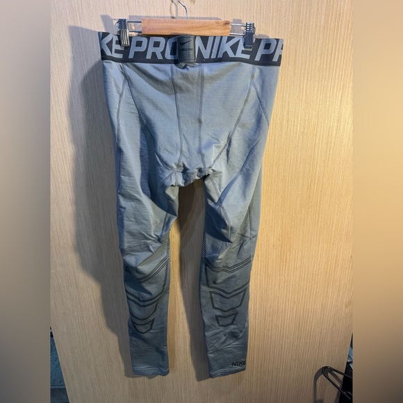 Nike Pro Men’s Light Gray Compression Leggings Size XL - Picture 6 of 7